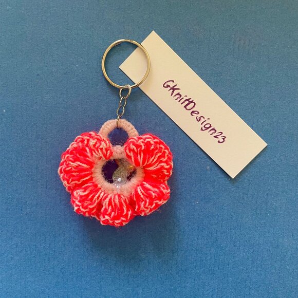 Keychain Charm, Crochet Easter Gift, Floral Keychain, Handmade Bag Charm - Picture 2 of 5